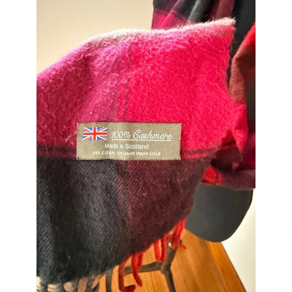100% Cashmere Plaid Scarf Made in Scotland Red Pink Gray Black‎ Fringe Preppy